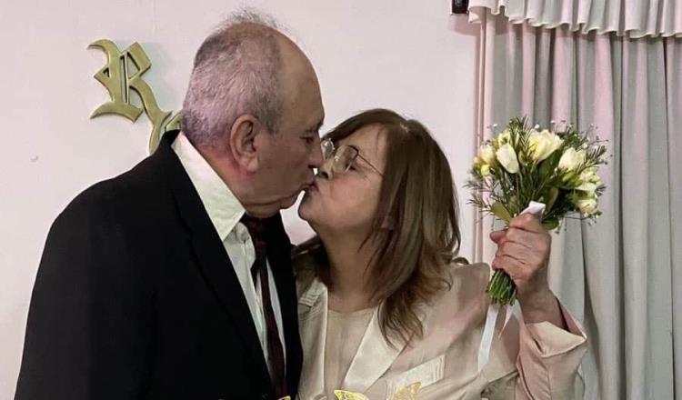 Mujer de 73 años se vuelve a casar tras 20 años de relación en Argentina