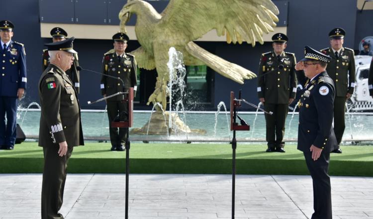 Hernán Cortés Hernández rinde protesta como comandante interino de la GN