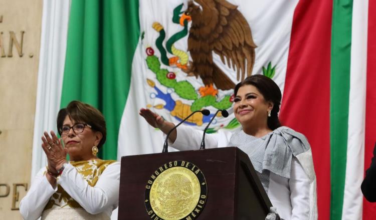 Toma protesta Clara Brugada como jefa de Gobierno de la CDMX