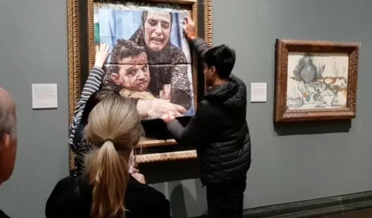 Arrojan pintura en museo de Londres y cubren obra de Picasso en protesta por venta de armas a Israel