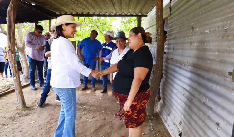 Yolanda Osuna encabeza inicio del programa de construcción de pisos firmes