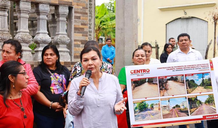 Entrega Yolanda Osuna rehabilitación de caminos en zona indígena