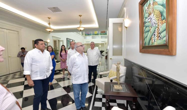 Visita Tabasco titular del INAH; recorre Quinta Grijalva como parte del proyecto de convertirlo en Centro Cultural