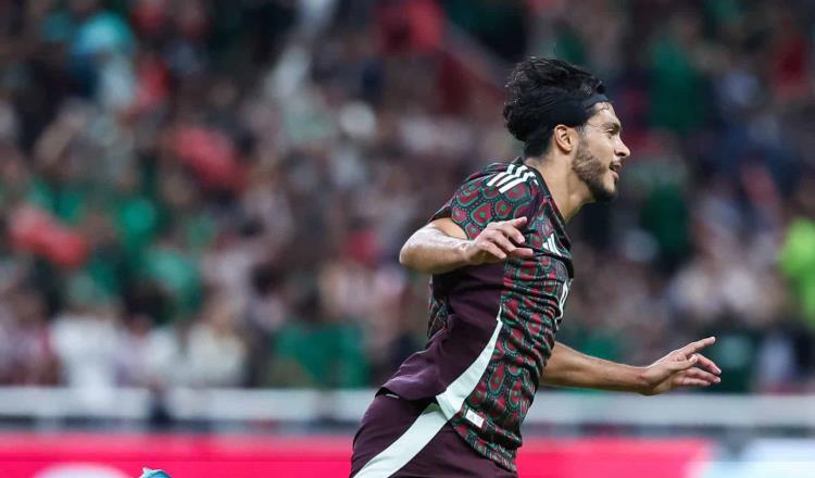 Raúl Jiménez viajó de inmediato a reportar con el Fulham tras partido de México