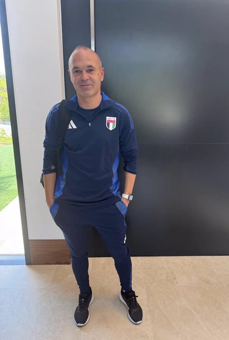 Tras retiro, Andrés Iniesta ya se prepara para convertirse en entrenador