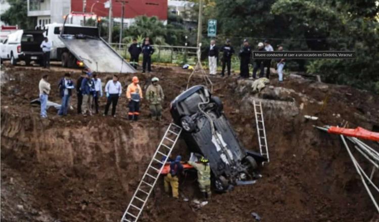 Pierde control de unidad y muere al caer a un socavón en Córdoba, Veracruz