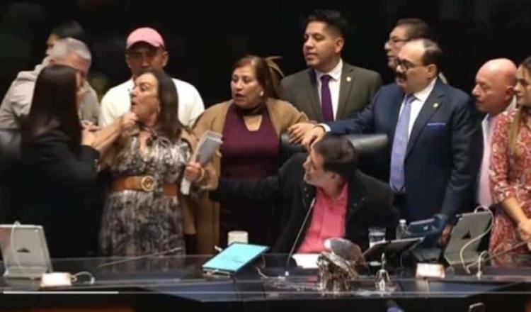 Senadores del PRI condenan agresión contra Karla Toledo