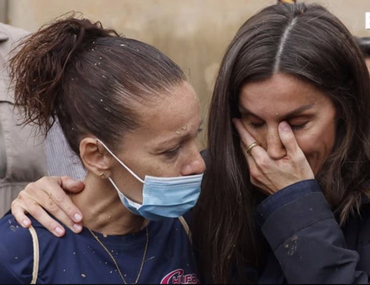 Rechaza Pedro Sánchez violencia contra Reyes de España