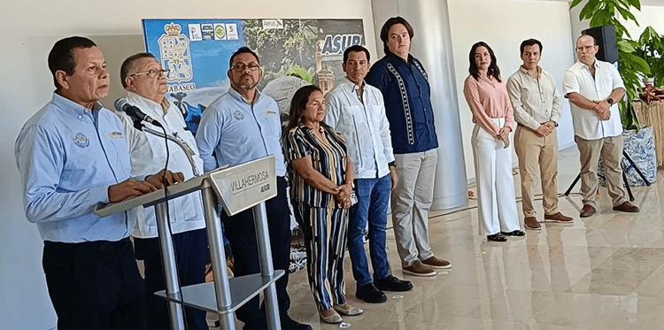 Inauguran ruta aérea Villahermosa -Minatitlán de Aerus