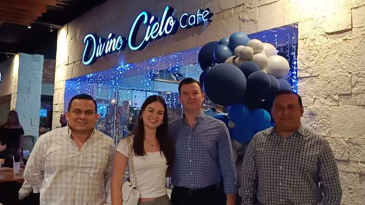 Celebra Divino Cielo Café su segundo aniversario