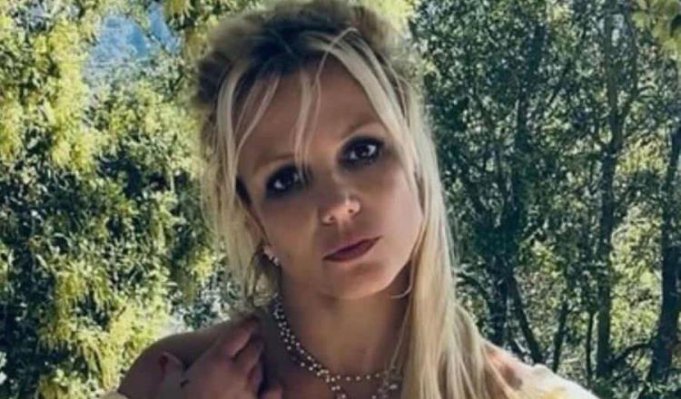 Britney Spears se divorcia oficialmente y anuncia que vivirá en México