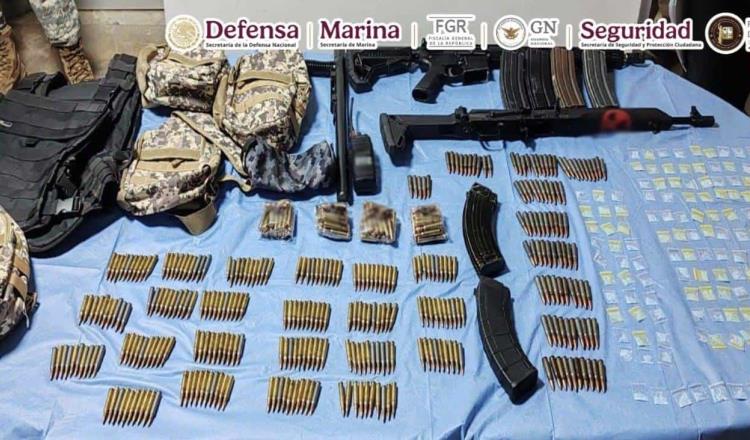 Aseguran a 21 presuntos criminales, armas y drogas en Sonora