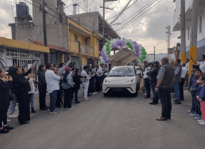 Implementan en Edomex primeros carros eléctricos como taxis