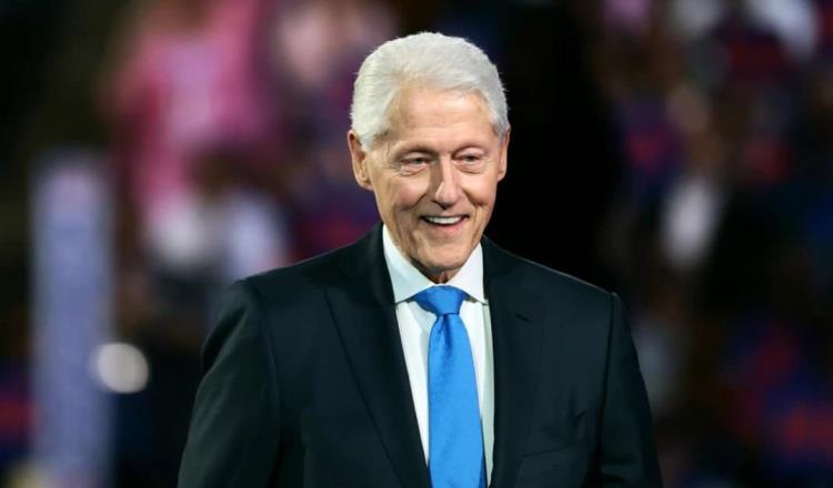 Hospitalizan a Bill Clinton por fiebre