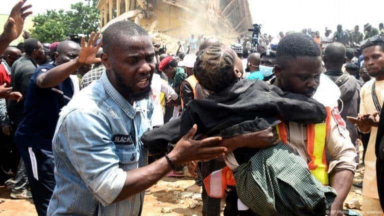 Al menos 32 muertos dejan estampidas en Nigeria durante reparto de alimentos navideños