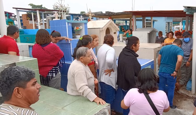 Dan último adiós a don Lorenzo en Playas del Rosario