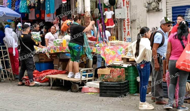 En conato de incendio termina operativo para retirar petardos en el Pino Suárez