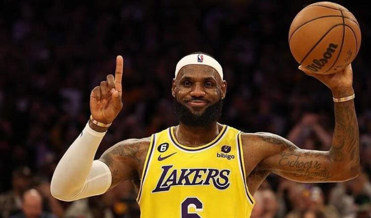 LeBron James se visualiza 5-7 años más en la NBA y su retiro será con Lakers